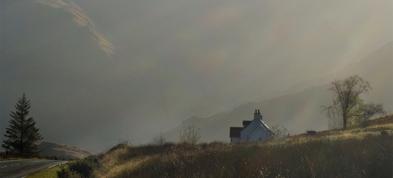 Cottage_in_the_mist
